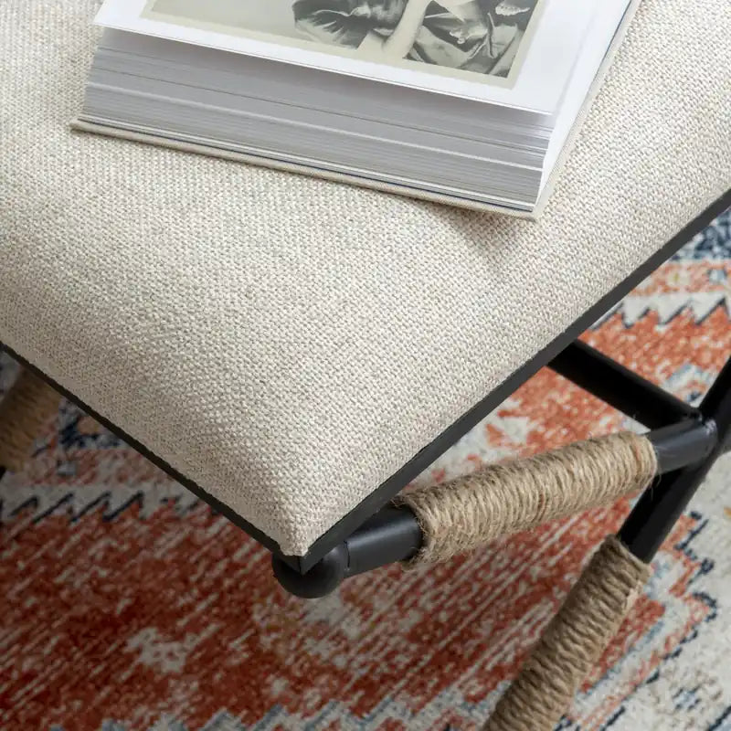 Pouf Ottoman en tissu à l'aspect lin Campaign