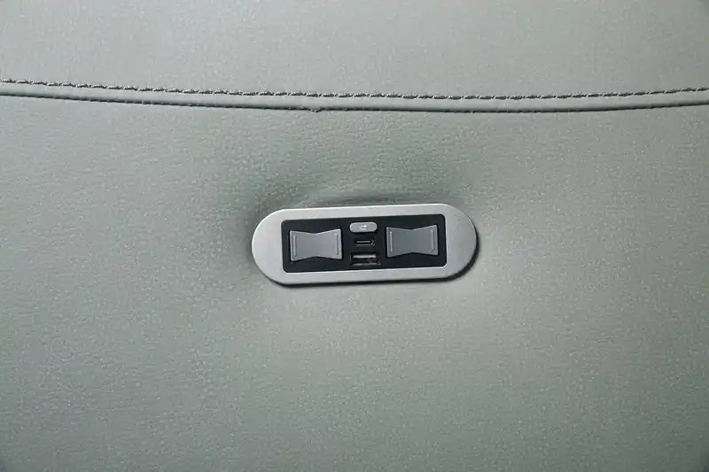 Fauteuil inclinable électrique en cuir véritable avec appui-tête électrique et port USB - Bleu spa