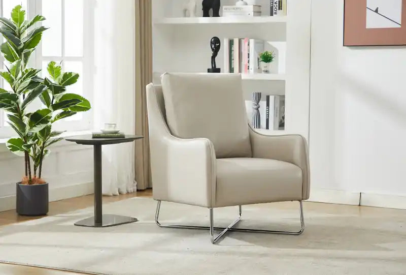 34.6 Fauteuil d'appoint en similicuir avec pieds en métal