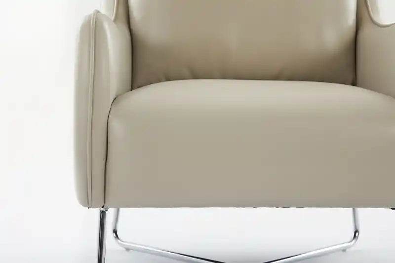 34.6 Fauteuil d'appoint en similicuir avec pieds en métal