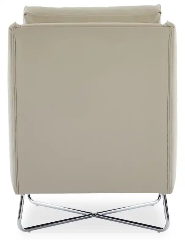 34.6 Fauteuil d'appoint en similicuir avec pieds en métal